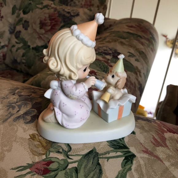 ⚡️2/$20 SALE⚡️ Precious Moments Collectible